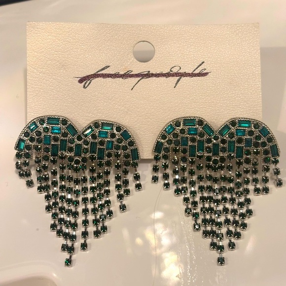 Free People Hearts on Fire Dangle Earrings NWT - Picture 2 of 4